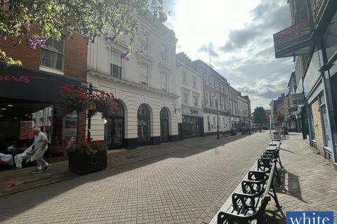 Retail property (high street) to rent, 10 High Street, Banbury, OX16 5DZ