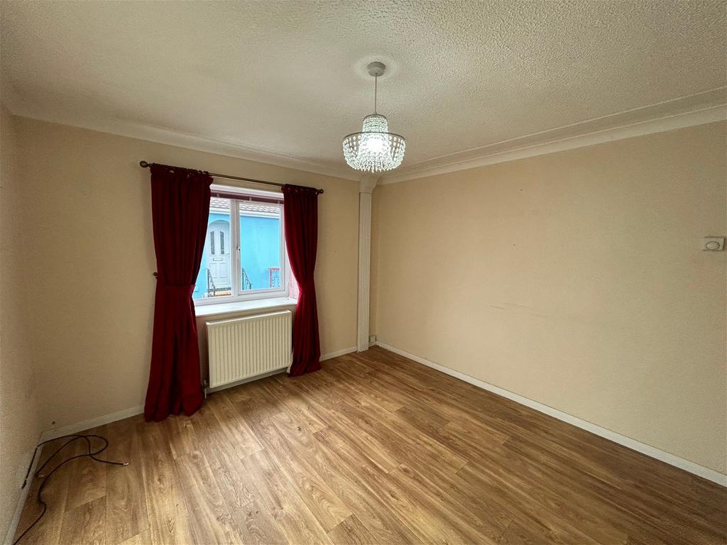Sea Lane, Ingoldmells, Lincolnshire, PE25 1PD 2 bed detached bungalow