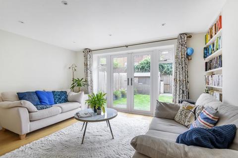 Flat 4, Travers House Trafalgar Grove, London, SE10 9TD