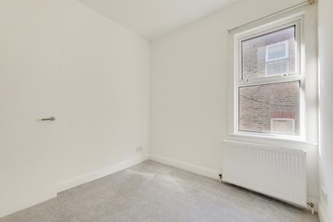 1 bedroom flat to rent, Rockmount Road, Plumstead, London, SE18