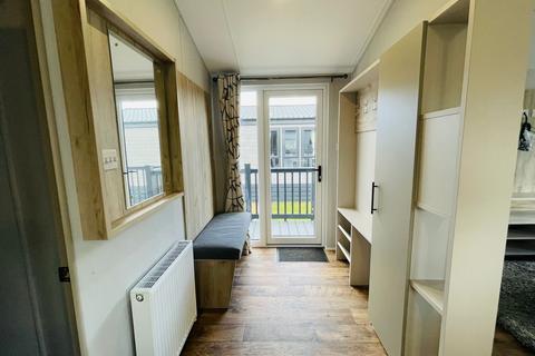 2 bedroom park home for sale - Staines, Surrey, TW18