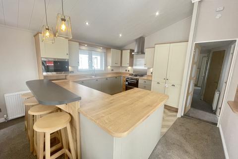 3 bedroom lodge for sale, Ramsgate, Kent, CT12