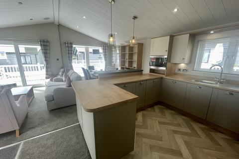 3 bedroom lodge for sale, Ramsgate, Kent, CT12