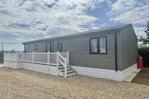 2 bedroom lodge for sale, Ramsgate, Kent, CT12