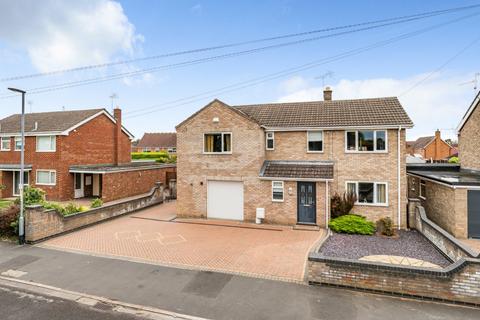 4 bedroom detached house for sale, Russell Crescent, Sleaford, Lincolnshire, NG34