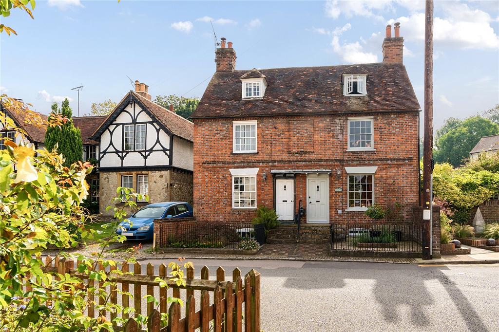 High Street, Chipstead, Sevenoaks, Kent 3 bed semidetached house for