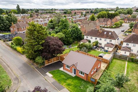 3 bedroom detached bungalow for sale, Horse Common Lane, Huntingdon, Cambridgeshire.