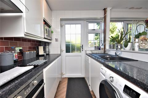 6 Moss Path, Galleywood, Chelmsford, CM2 8YQ