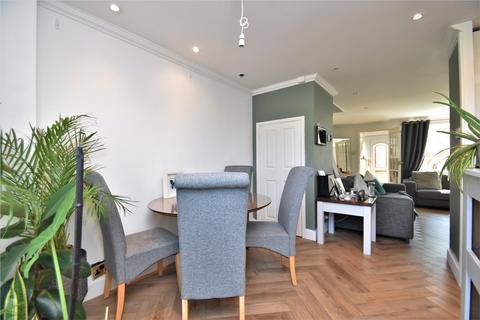 6 Moss Path, Galleywood, Chelmsford, CM2 8YQ