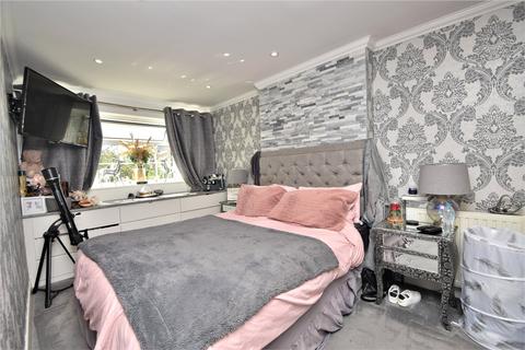 6 Moss Path, Galleywood, Chelmsford, CM2 8YQ