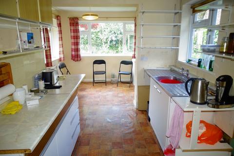 39 Wolsey Road, Ashford, TW15 2RA