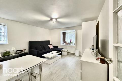 59 Bowmans Way, Dunstable, LU6 3LF