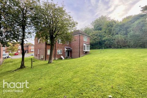 59 Bowmans Way, Dunstable, LU6 3LF