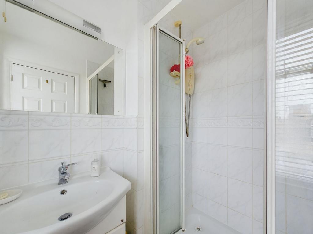 En suite shower room
