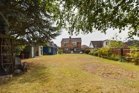 4 bedroom detached house for sale - Penfold Drive, Great Billing, Northampton NN3 9EQ