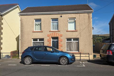 3 bedroom detached house for sale, Cwmamman Road, Glanamman, SA18 2AN