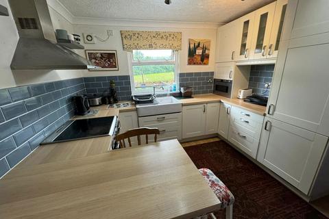 3 bedroom detached house for sale, Cwmamman Road, Glanamman, SA18 2AN