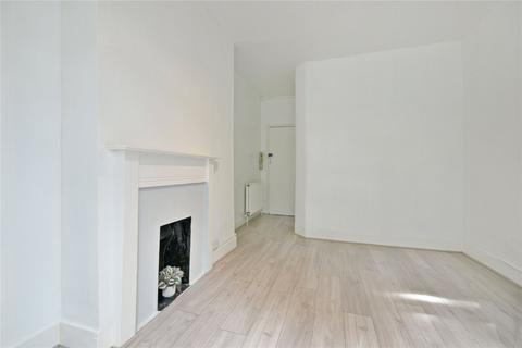 Studio to rent, Buckley Road, Brondesbury, NW6