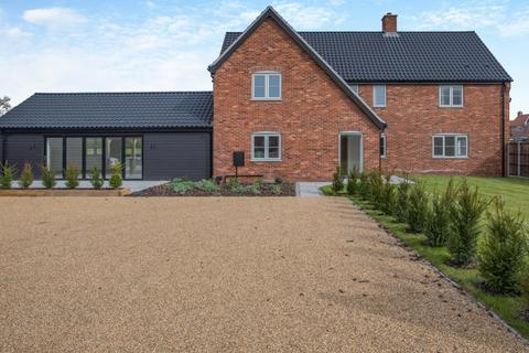 4 bedroom detached house for sale, Plot 9 Fairways, Yarmouth Road, Blofield, Norwich, NR13