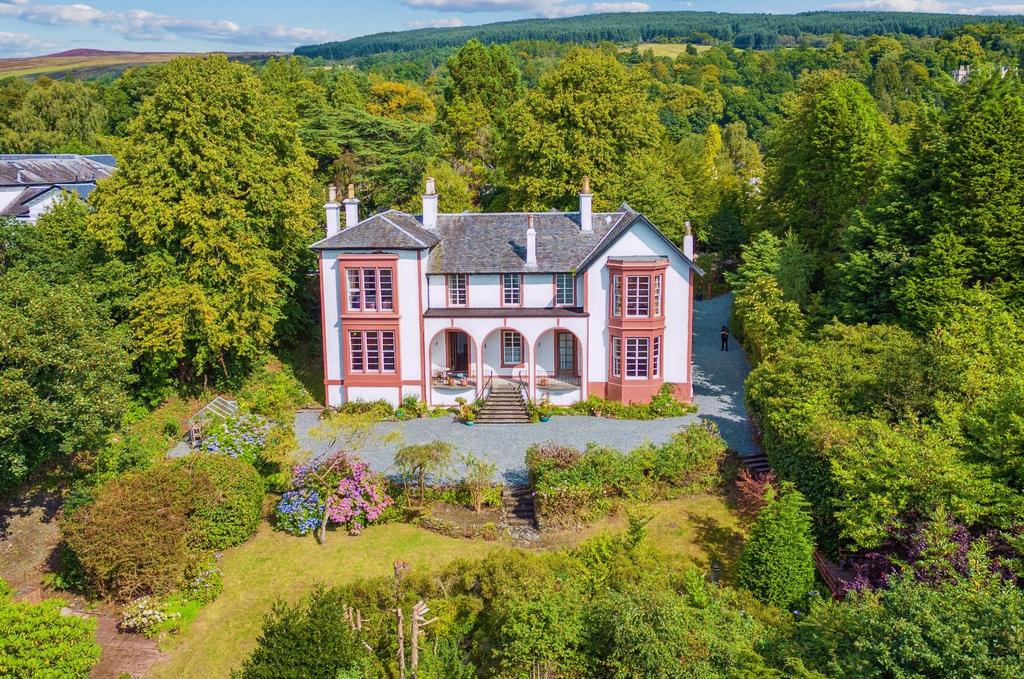 Pier Road, Rhu, Argyll and Bute, G84 8LH 6 bed detached house for sale