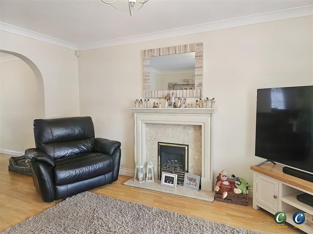 Burnthill Lane, Rugeley, WS15 2HW 4 bed detached house for sale £325,000