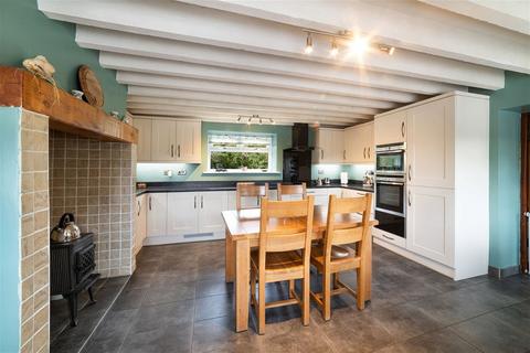 3 bedroom barn conversion for sale - Groesffordd Marli, Abergele, LL22 9DU