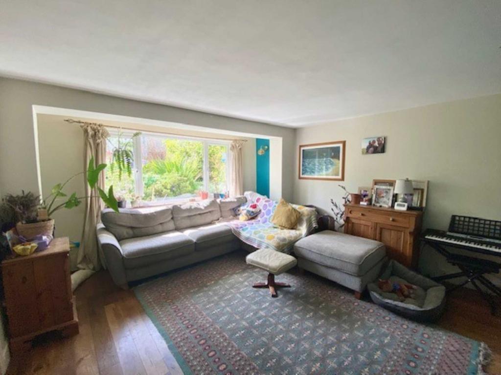 Barn Park, Buckfastleigh TQ11 3 bed semidetached house for sale £260,000