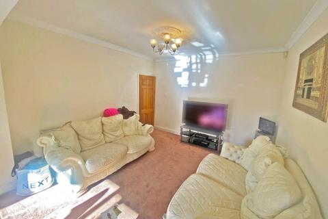 4 bedroom semi-detached house for sale - Heston Road,  Hounslow, TW5