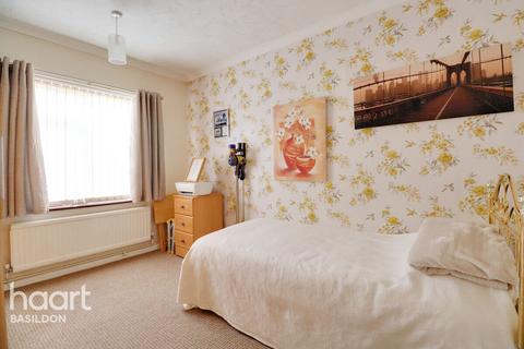 16 Bedford Road, Laindon, Basildon, SS15 6PG