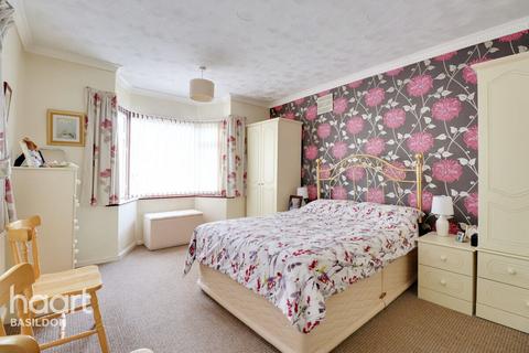 16 Bedford Road, Laindon, Basildon, SS15 6PG