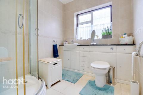 16 Bedford Road, Laindon, Basildon, SS15 6PG