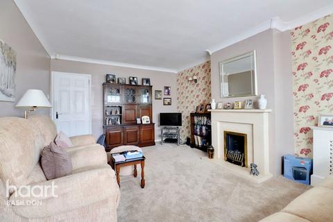 16 Bedford Road, Laindon, Basildon, SS15 6PG