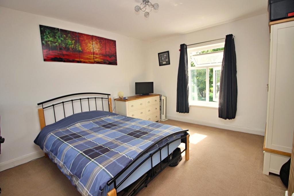 Main Bedroom 1