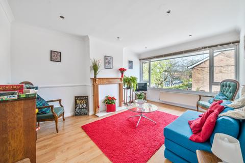 2 bedroom flat for sale, Cliveden Place, Shepperton, TW17