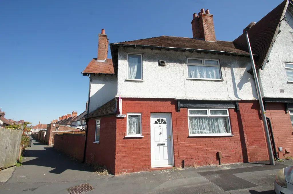 Heathfield Road, Ellesmere Port... 4 bed terraced house £85,000