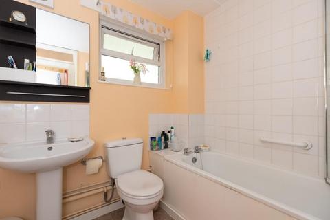 1 bedroom apartment for sale, Garrick Close, W5