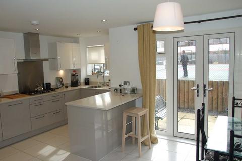 2 bedroom apartment for sale - Burrowfield,    Club Lane, Milton Keynes MK17