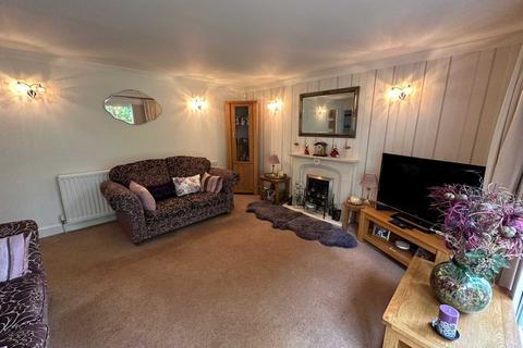 2 bedroom detached bungalow for sale, Asplands, Milton Keynes MK17