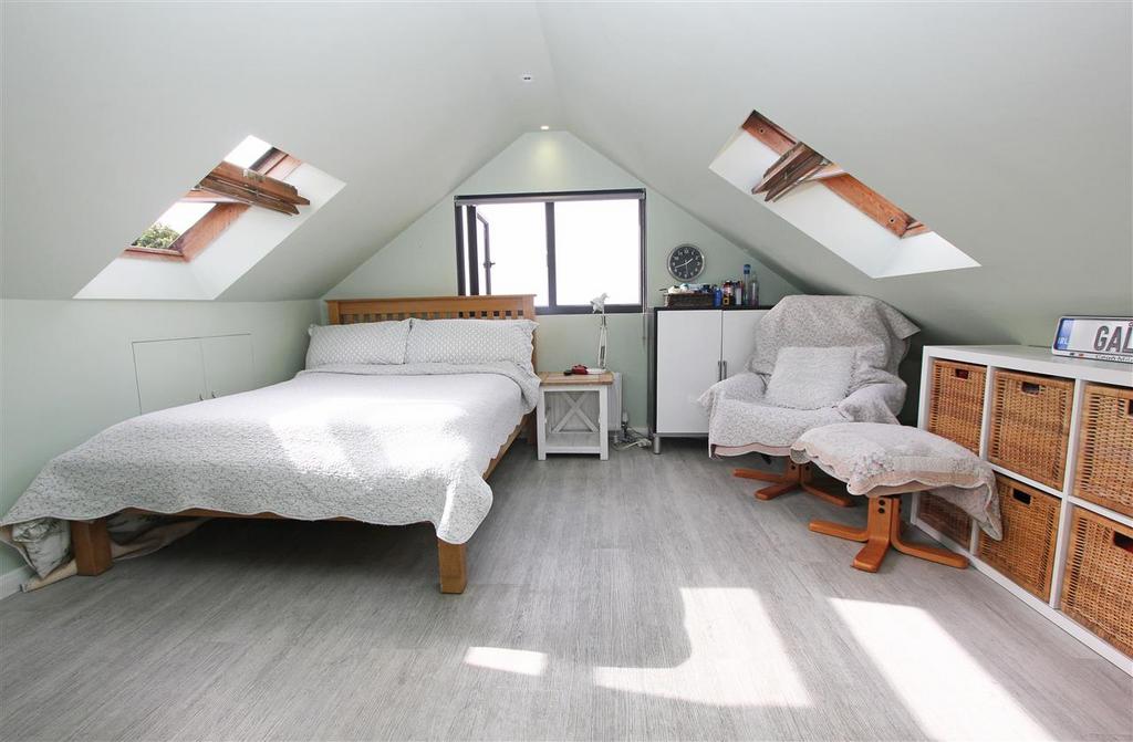 Bedroom 4 ( First