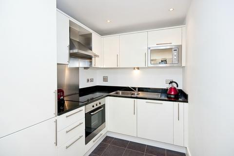 1 bedroom apartment to rent, Indescon Square, E14