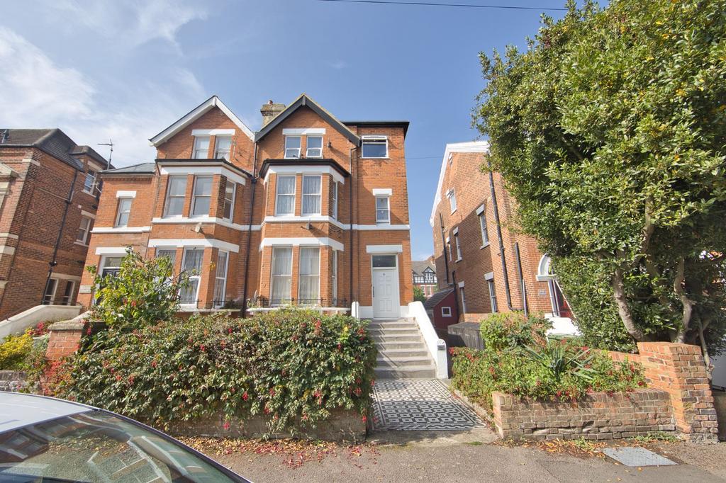 Christ Church Road, Folkestone, CT20 1 bed apartment for sale £145,000