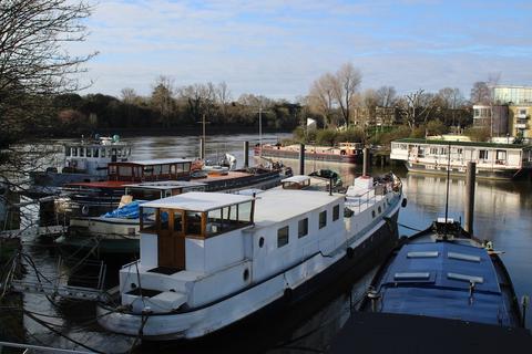 3 bedroom houseboat for sale, Lots Ait, Brentford High Street, Middlesex, TW8