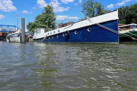 3 bedroom houseboat for sale, Lots Ait, Brentford High Street, Middlesex, TW8