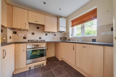 9 Arkell Gardens, Carterton, OX18 3DD
