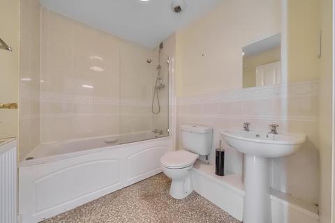 9 Arkell Gardens, Carterton, OX18 3DD