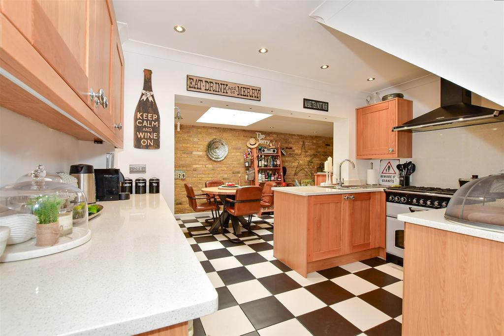 Bulwark Road, Deal, Kent 2 bed townhouse for sale £450,000