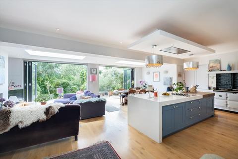 5 bedroom semi-detached house for sale - Court Lane, Dulwich Village, London, SE21