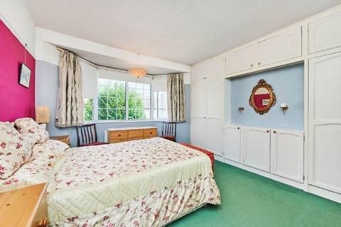 20 Rustic Avenue, London, SW16 6PD