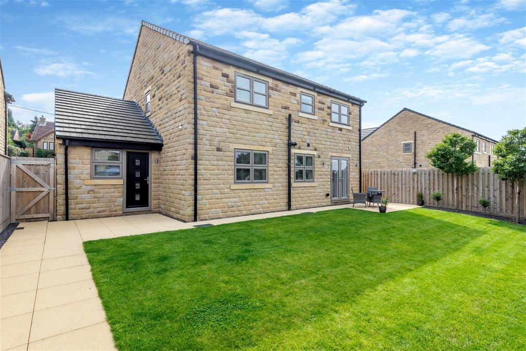 Upper Hoyland Road, Hoyland, Barnsley, S74 9NL 4 bed detached house for