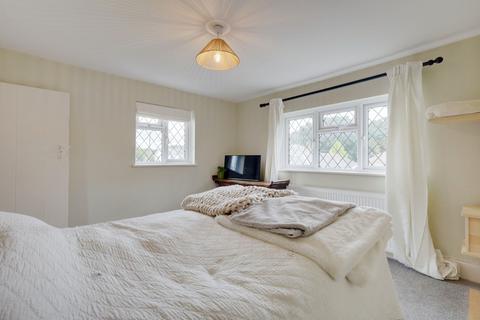26 Bramble Road, Benfleet, SS7 2UN